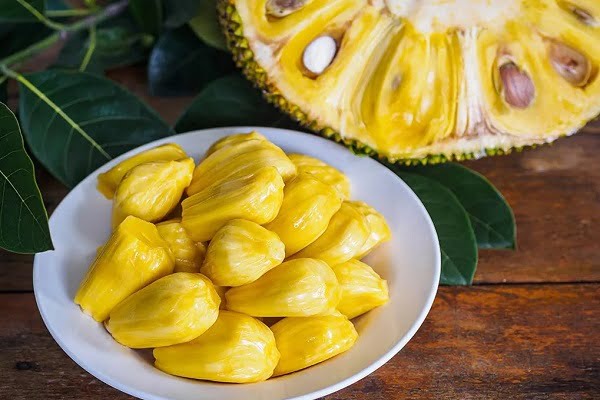 Bà bầu ăn mít được không? Những điều cần lưu ý khi ăn mít