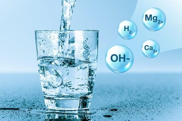 Giải đáp thắc mắc: Uống nhiều nước điện giải có tốt không?