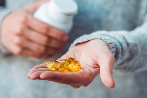 Có nên uống Omega 3 liên tục không? Những ai nên uống?