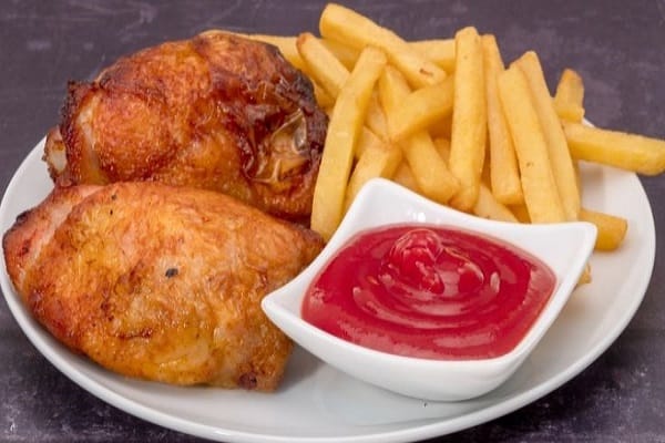 Bị cảm lạnh nên kiêng ăn gì?