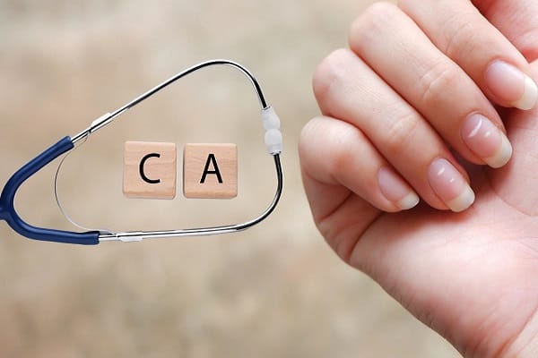 Cảnh báo! 7 dấu hiệu thiếu Canxi bạn KHÔNG THỂ bỏ qua